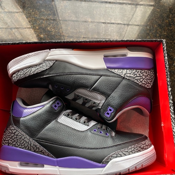 Jordan 3 Court Purple “Lakers” size 10